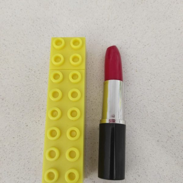 Dekoratif Ilginç Kalem Lego Görünümlü Keçeli Kalem Ve Ruj Kalem