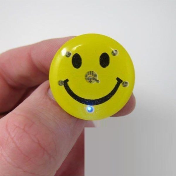 Gülen Surat - Smılıng Face Badge 2 Adet