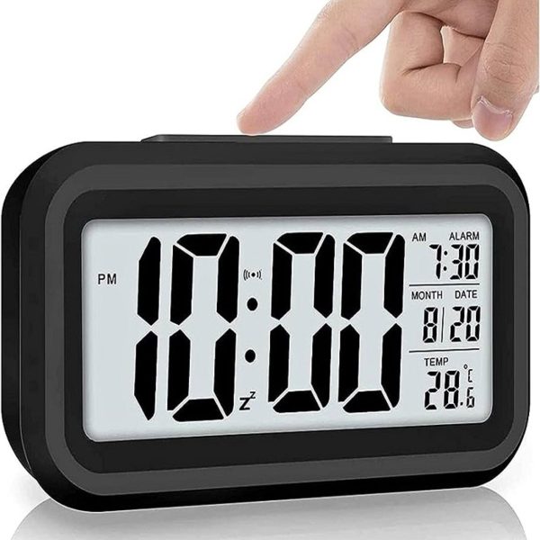 Işıklı masa saati gece otomatik sensörlü saat alarm dijital saat ışıklı